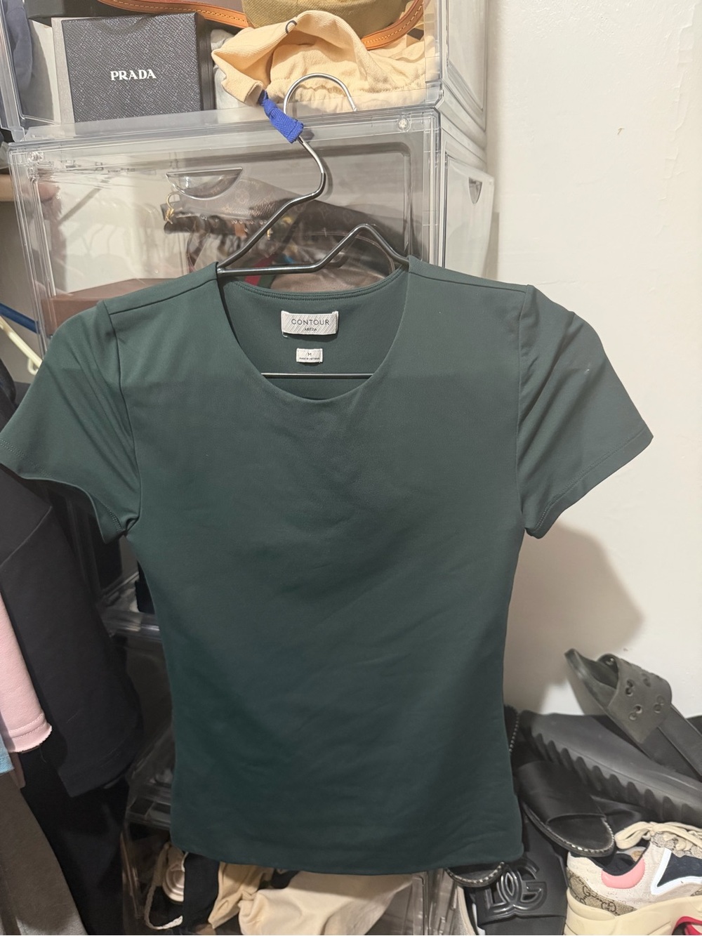 Aritzia Contour Short Sleeve Tee in Dark Green